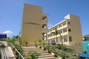 Escuela en Eslias Pina