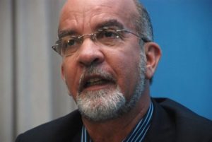 Politólogos dicen el PRD está en su etapa final; creen la convención fue un 