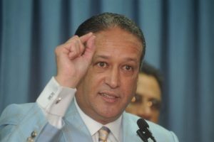 Reinaldo Pared Pérez no se presentará nuevamente para la presidencia del Senado