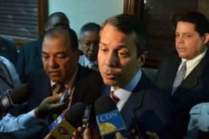 Orlando advierte si Danilo busca la reelección cometería el mismo error de Hipólito