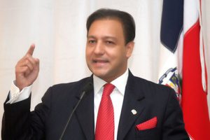 Tribunal condena alcalde Abel Martínez a entregar informaciones sobre donaciones “personales”