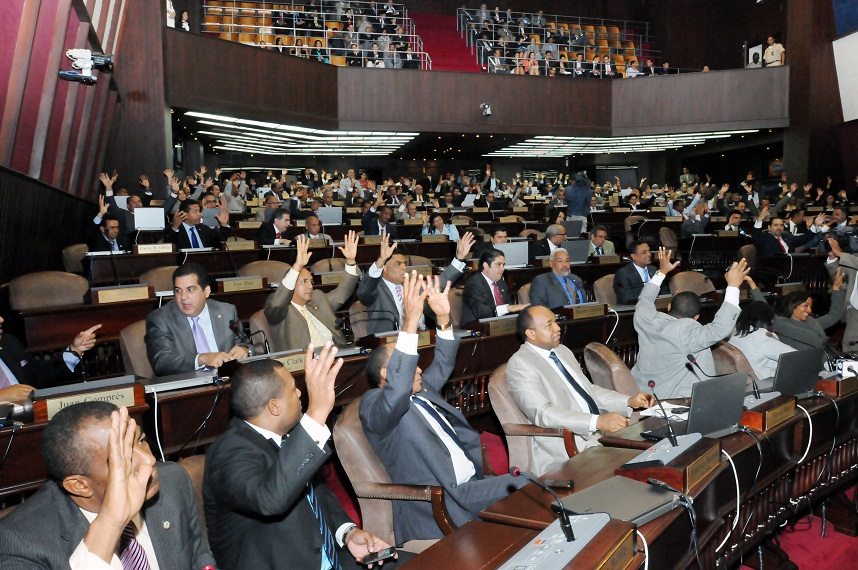 Diputados aprueban en segunda lectura nueva ley de tránsito