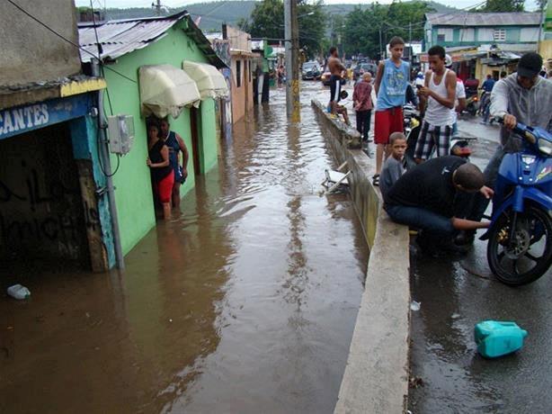 Al menos 34 acueductos fuera de servicio y 82 comunidades incomunicadas