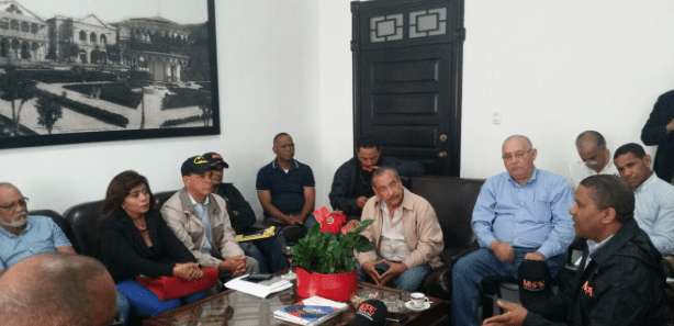 Obras Públicas reconstruirá carretera Guananico- El Vertedero