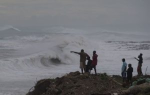 Siguen oleajes anormales en costas de Puerto Plata y en otras comunidades atlánticas de RD
