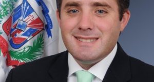 Senador Paliza advierte que eliminar feriados largos atentaría contra el turismo