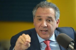 Peralta rechaza acusaciones del PRM de que dirige mafia en importaciones de rubros