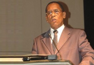 Decano UASD condena retiro querella contra asesino Febrillet