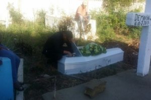 El entierro del acusado de matar a dos comunicadores en San Pedro