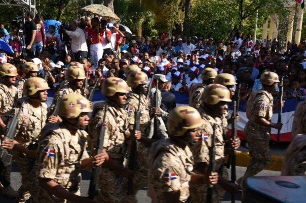 Desfile: Rinden tributo a mártires por 173 aniversario de la gran gesta del 19 de Marzo