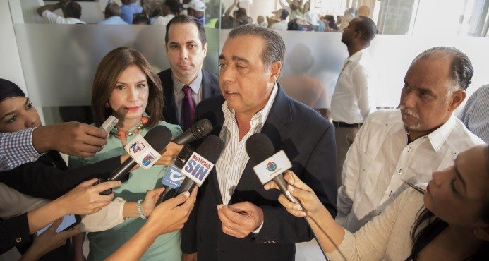 Empresarios rechazan proceso utilizado para aumentar 20% al salario mínimo no sectorizado