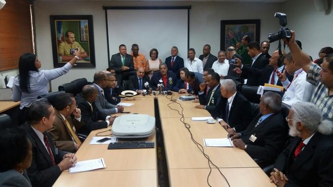 Partidos proponen a JCE que regule uso de redes sociales para fines electorales