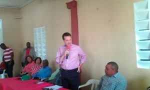 Ito Bisonó denuncia funcionarios ocupan tierras del CEA próximo al peaje de Samaná