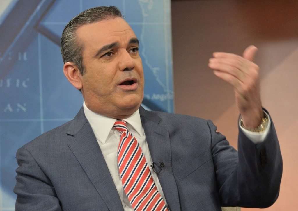 Abinader aboga por eliminación deficiencias, despilfarro y corrupción gubernamental