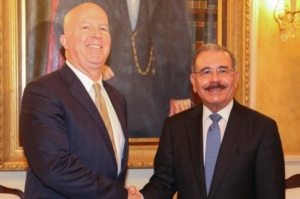 Presidente Medina recibe a comisionado Departamento de Policía de Nueva York