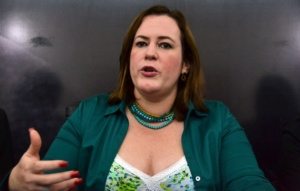 Ministra Mujer pide que LGTBI conquiste espacios de poder