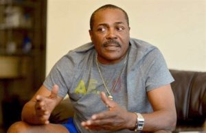 El ex pelotero Pedro Guerrero está 