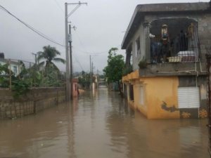 Aumentan a 18,870 los desplazados por lluvias; Duarte y San Cristóbal siguen en alerta roja