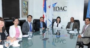 Representantes de Air China, interesados en operar desde RD