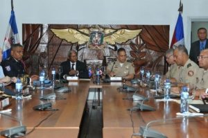Jefe MINUSTAH y de la policía haitiana se reúnen con ministro de Defensa dominicano