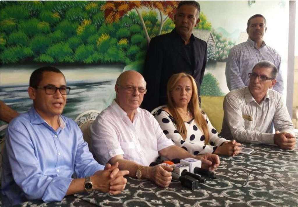 Hipólito sugiere haitianos trabajen en RD por contrato, como era hace 40 años