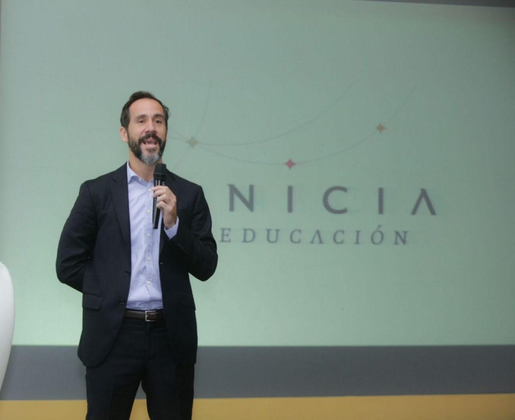 Inicia Educación abre convocatoria de becas para maestrías en Estados Unidos por séptimo año