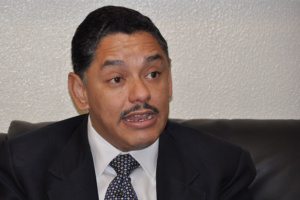 Exdirector de Migración denuncia trata de chinos en la RD