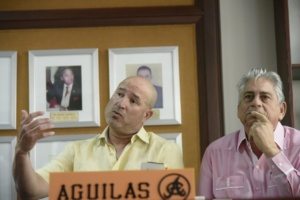 Manny acta admite dirigir Águilas causa Stress; anuncia nuevos técnicos