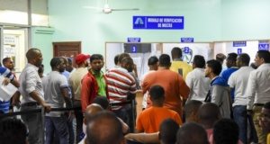 Conductores se quejan de trabas burocráticas para pagar multas de AMET