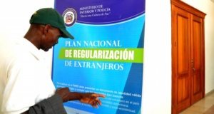 Con extensión de carnés, el Gobierno vuelve a flexibilizar política migratoria