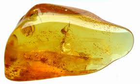 Energía y Minas prohíbe exportar ámbar y larimar