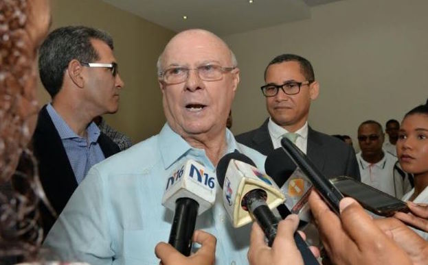 Hipólito Mejía: “Danilo habla, pero en secreto”