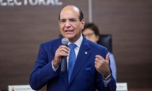 Presidente JCE dice “Un delegado acreditado, desarmado y en paz será bienvenido”; responde a que exmilitares 