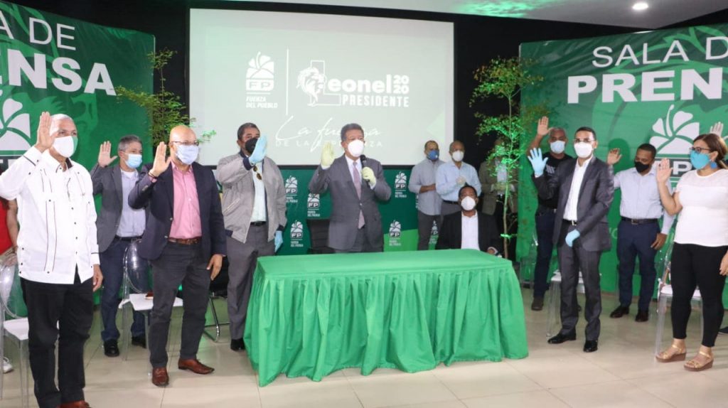 Leonel llama a reaccionar frente a “maniobras” realiza el Gobierno para perpetuarse en el poder