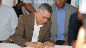 Alcaldía SDE construirá moderno estadio béisbol a fin de albergar equipo profesional