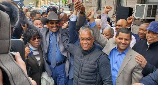Ratifican en El Bronx apoyo al reverendo Díaz; encuestas lo sitúan como favorito