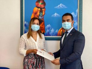 UAPA firma convenio con el Consulado General de la República Dominicana en Las Islas Canarias, España