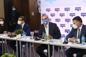 Luis Abinader presenta su propuesta de Gobierno ante el CONEP