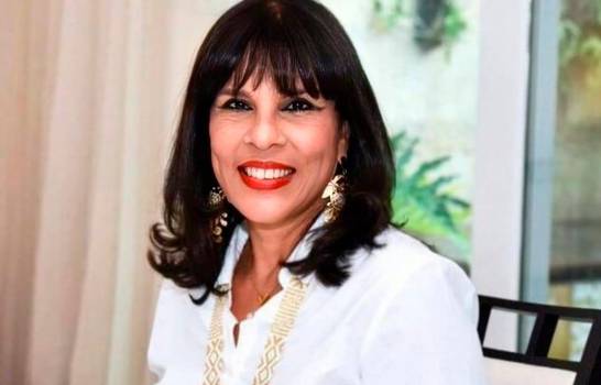 Esposa de Miguel Vargas a enfermos de COVID-19 no salir a votar el 5 de julio