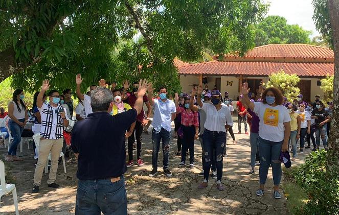 Luis Estrella juramenta Frente Juvenil con Gonzalo en Río San Juan; celebran asamblea en Cabrera