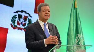 Leonel pide peloteros grandesligas jueguen en próximo torneo invernal RD