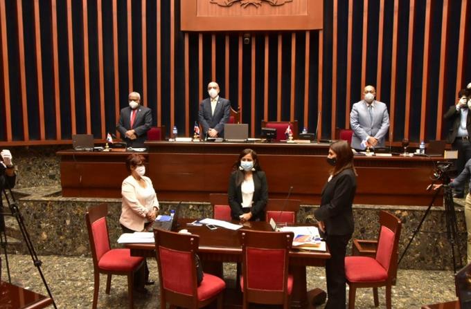 Senadores aprueban de urgencia presupuesto complementario RD$150.000MM sometió PE hoy sábado