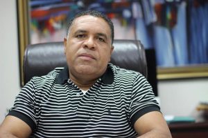 Candidato a diputado del PRD, Virgilio Sport, promete legislar a favor juventud, educación y deporte