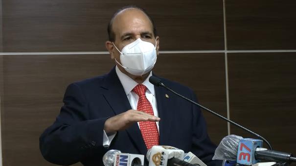 JCE advierte sólo se podrá votar hasta las 5:30 p.m; delegados del PRM y PLD piden reconsiderar medida