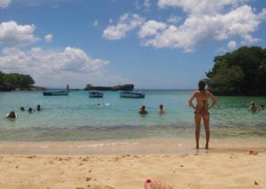 Defensa Civil recula; decide permitir uso de playas y balnearios pero respetando el distanciamiento social