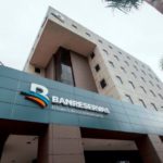 Bancos comienzan a aplicar aumento del impuesto a cheques y transferencias electrónicas