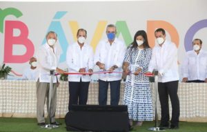 Abinader encabeza inauguración plaza Bávaro City Center