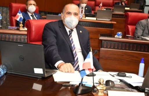 Senador Alexis Victoria somete proyecto para fomento del Turismo Náutico y Manufactura local de Embarcaciones