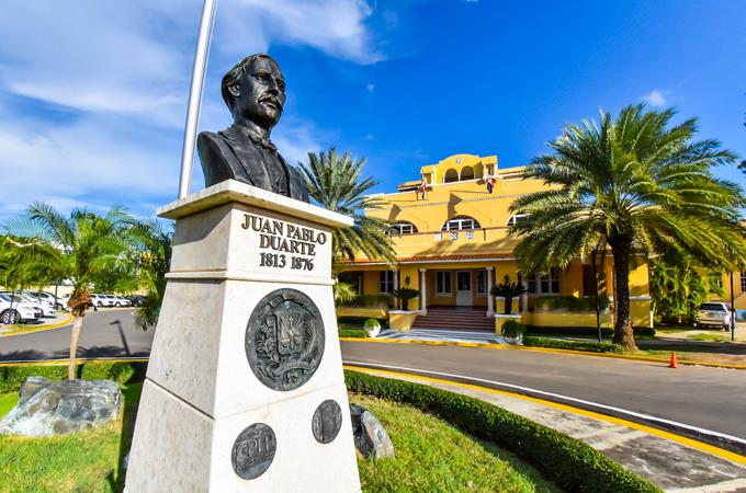 Cancillería cancela 299 no iban a trabajar o no tenían funciones