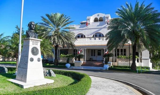 Abinader destituye a 33 embajadores, vicecónsules y ministros consejeros; algunos de la ONU, NY y Qatar